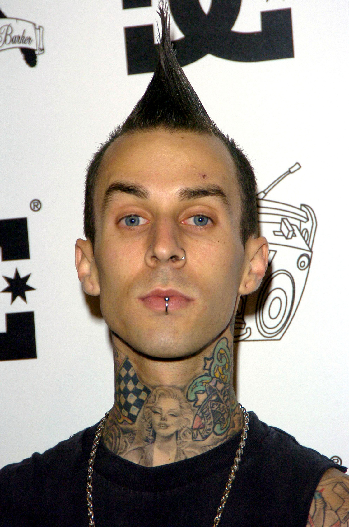 travis barker drug addiction